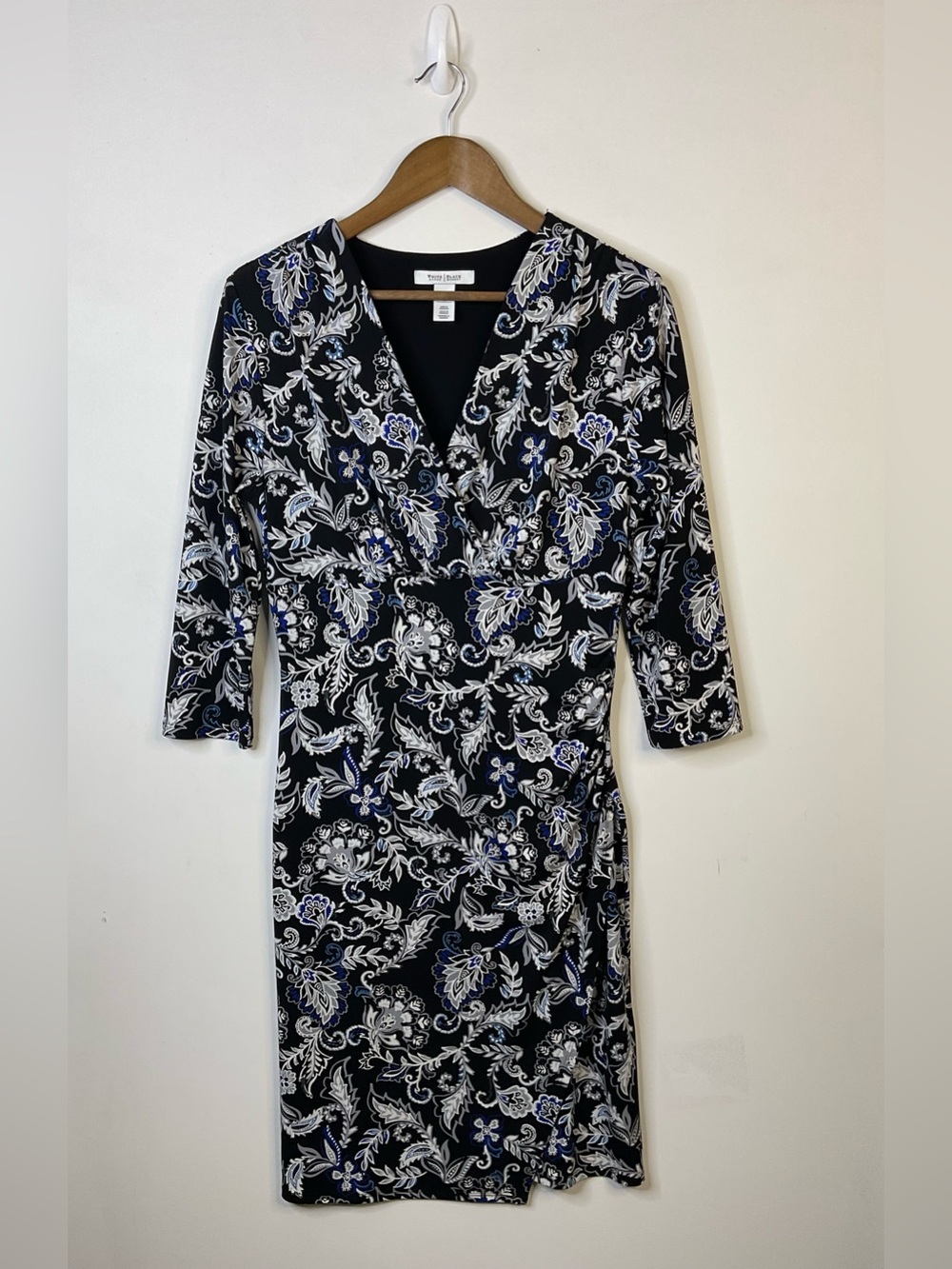 White House Black Market Black and White Floral Dress Size Medium